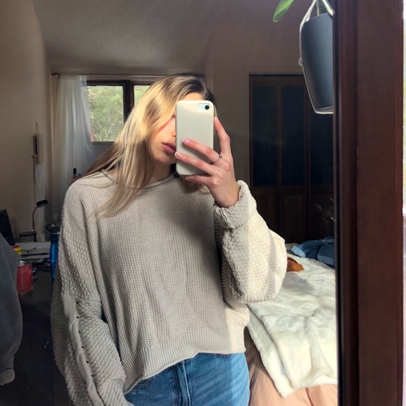 Sweaters - Cropped oatmeal knit